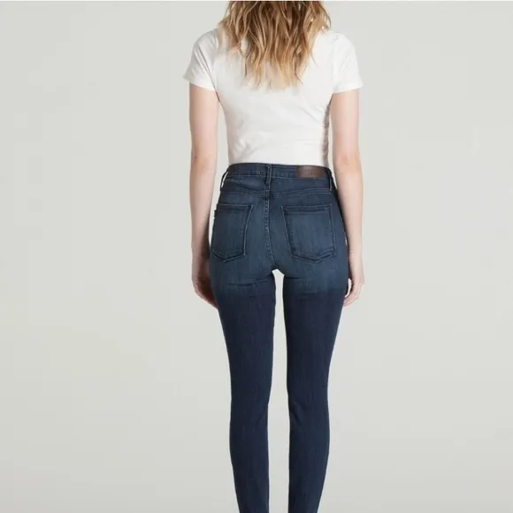 35. PARKER SMITH Bombshell High Rise Skinny Jeans