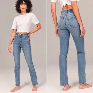 A F 90s Slim Straight Ultra High Rise Jeans