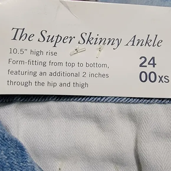 Abercrombie &amp; Fitch High Rise Super Skinny Ankle Jeans Extra Short