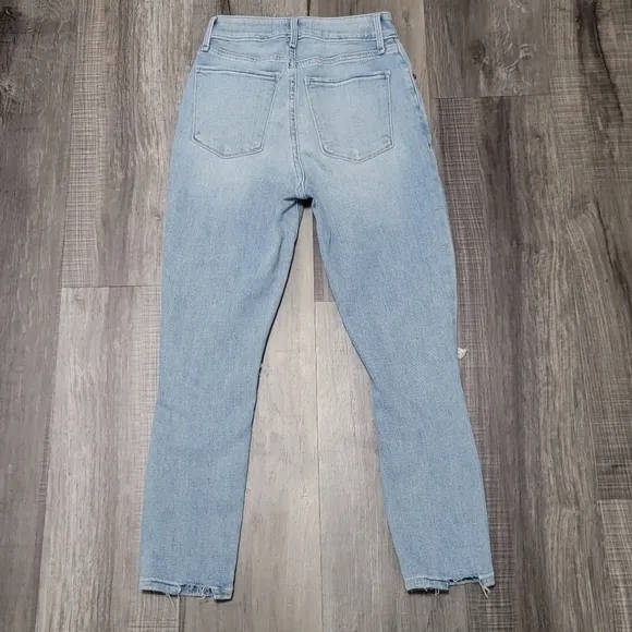 Abercrombie &amp; Fitch High Rise Super Skinny Ankle Jeans Extra Short