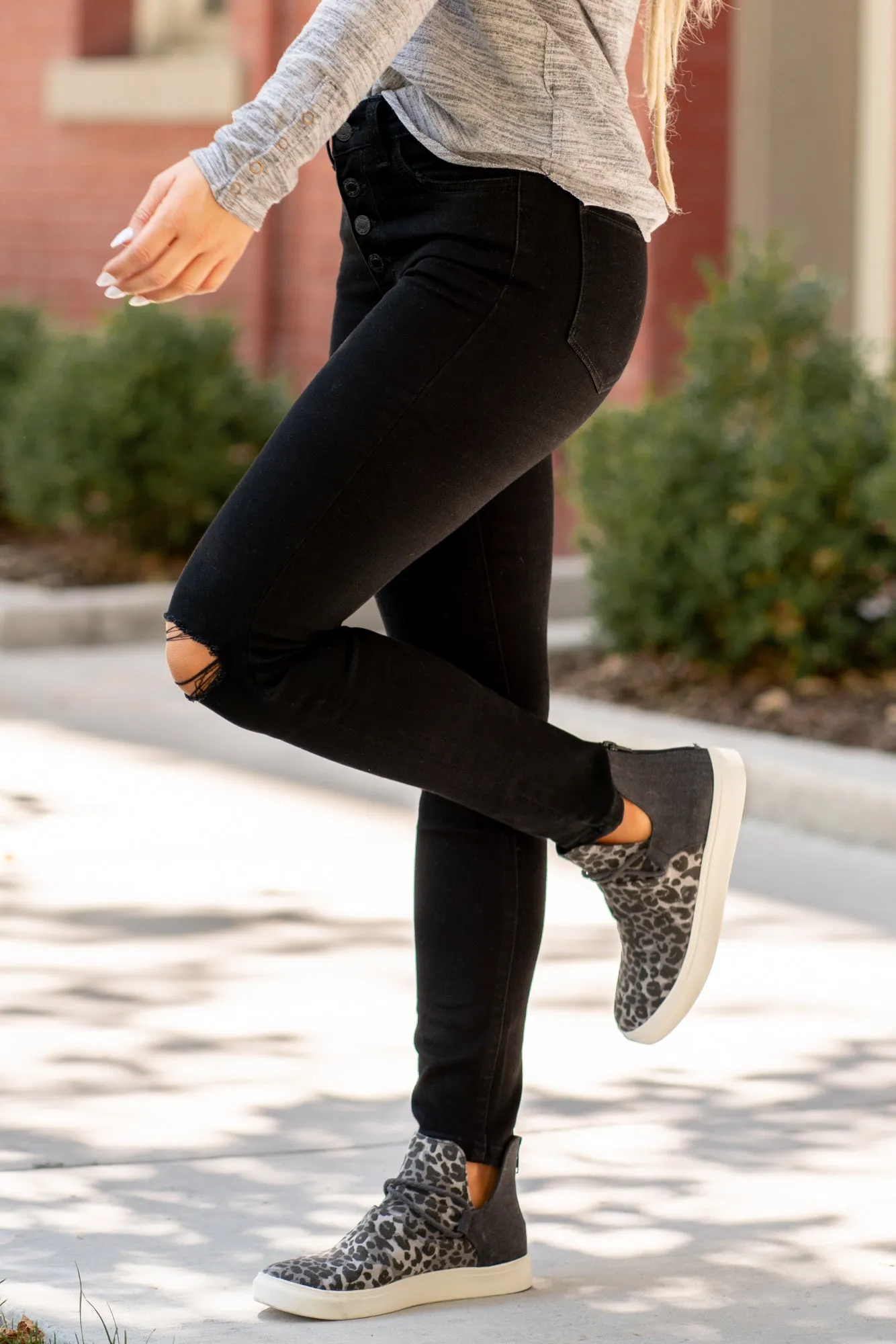 Amber Lovestruck Mid Rise Skinny