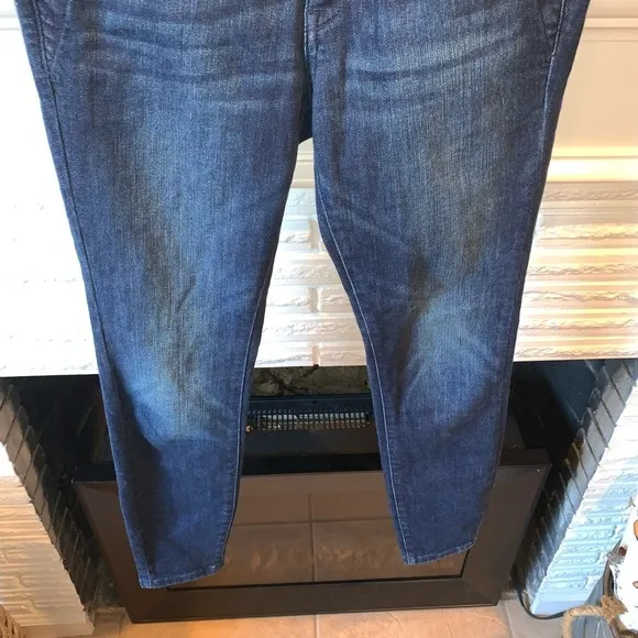 Anthropologie Pilcro Dark Wash High Rise Skinny Jeans Size 26 Button Details