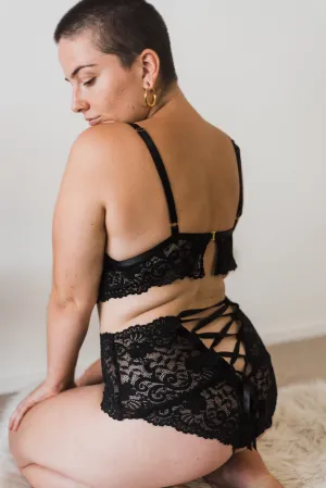 Ava Lingerie Set in Classic Black