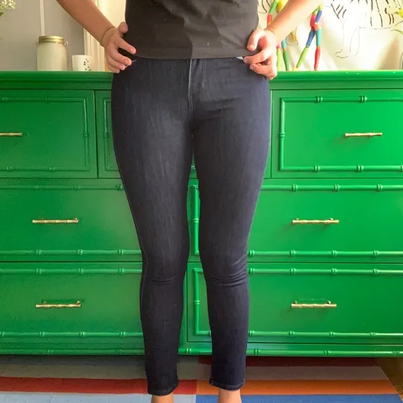 BRAND NEW WOT Levi’s 721 High Rise Skinny Jeans