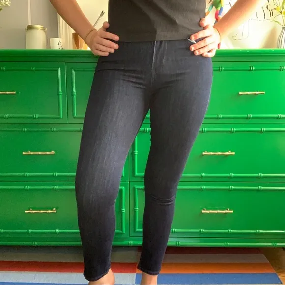 BRAND NEW WOT Levi’s 721 High Rise Skinny Jeans