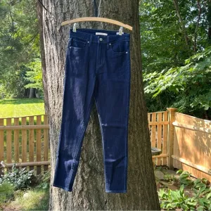 BRAND NEW WOT Levi’s 721 High Rise Skinny Jeans