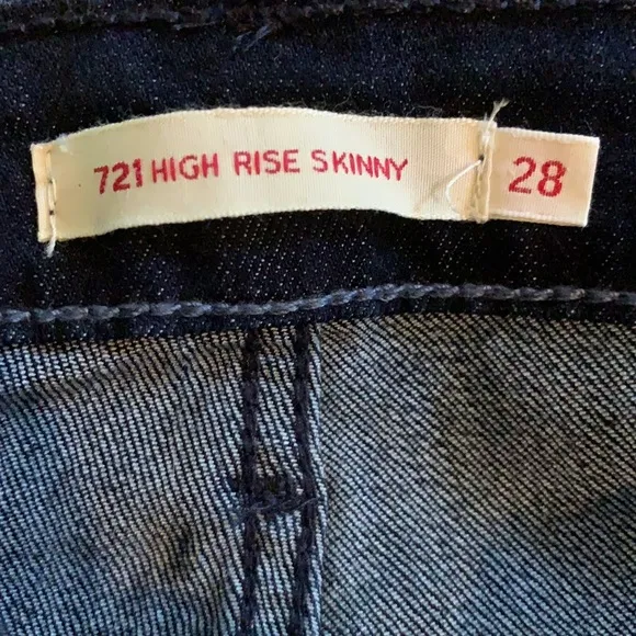 BRAND NEW WOT Levi’s 721 High Rise Skinny Jeans