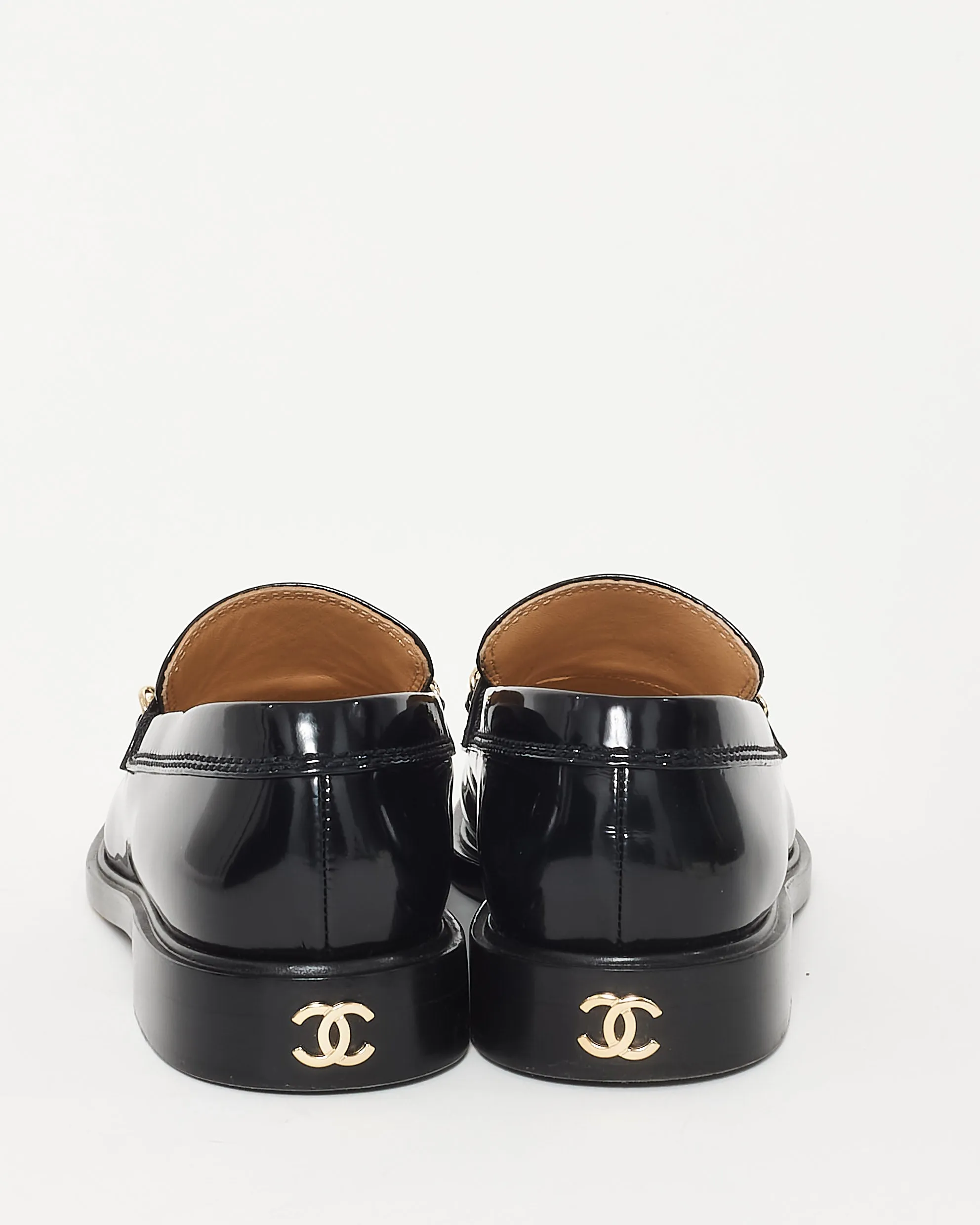 Chanel Black Patent Leather Chain 'CHANEL' loafers - 39.5C