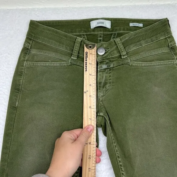 Closed | Women’s Glow Straight Leg Raw Hem Jeans in Green Size 26