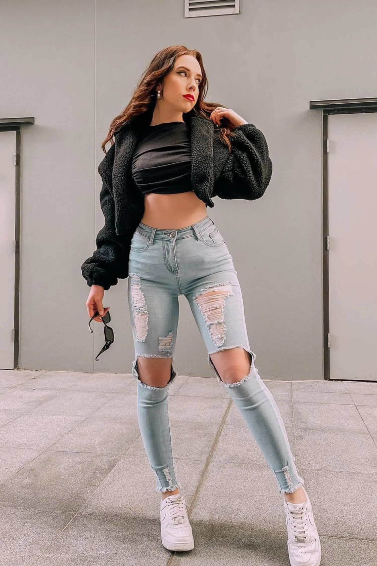 CRISS CROSS SKINNY RIPPED DENIM JEANS - Light Blue
