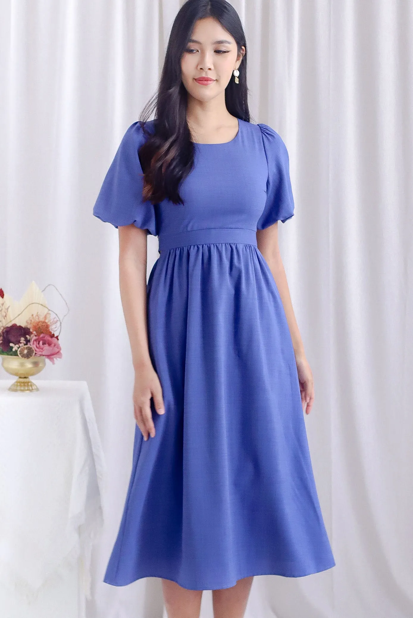 Danica Cut Out Tie Back Midi Sleeved Dress In Blue