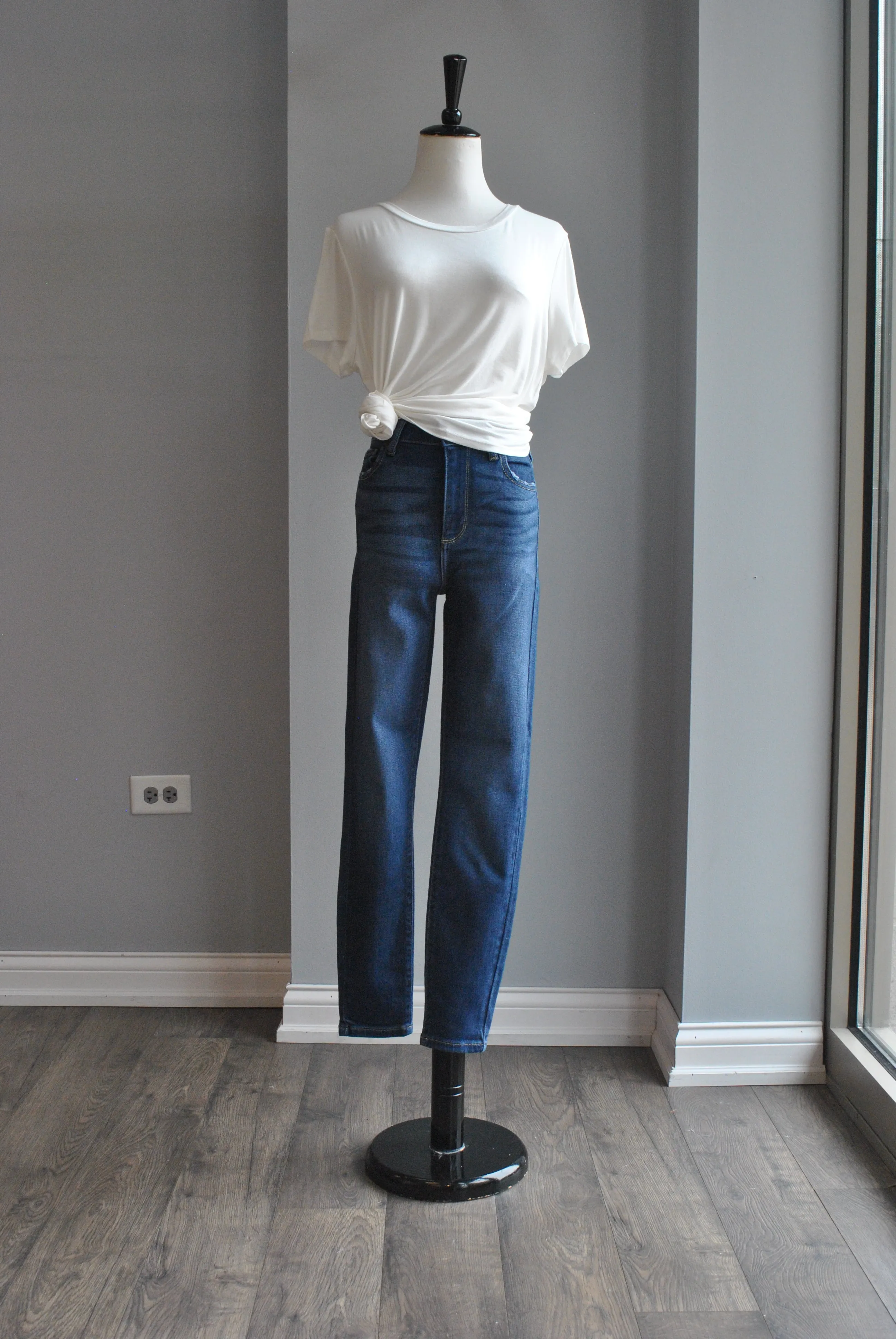 DARK DENIM CLASSIC STYLE SKINNY JEANS