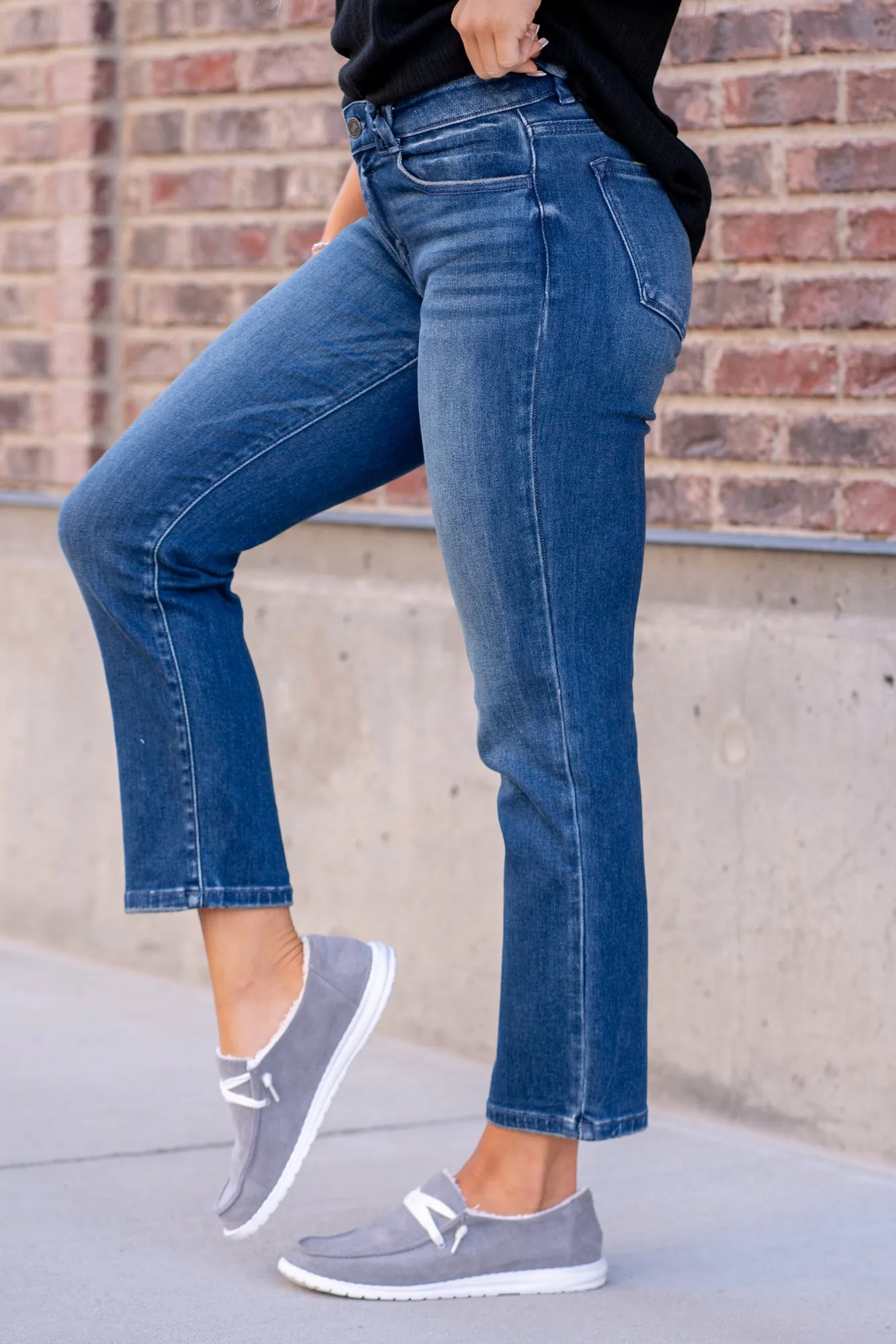 Dolores Mid Rise Slim Straight
