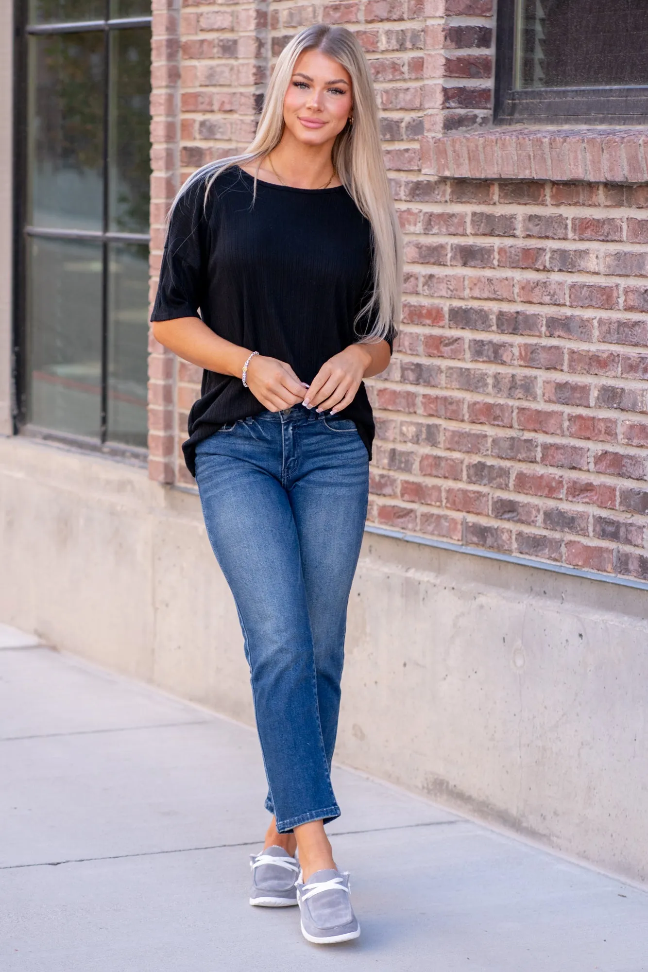 Dolores Mid Rise Slim Straight