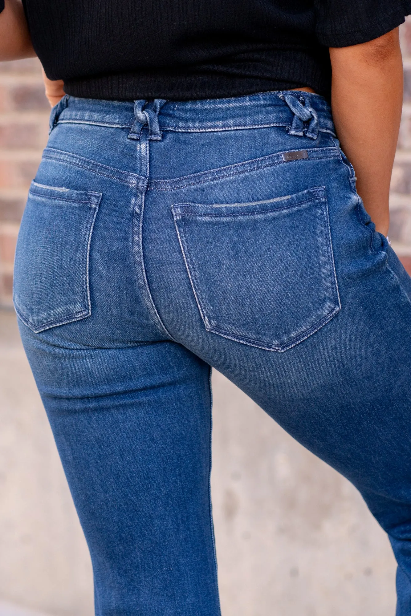 Dolores Mid Rise Slim Straight