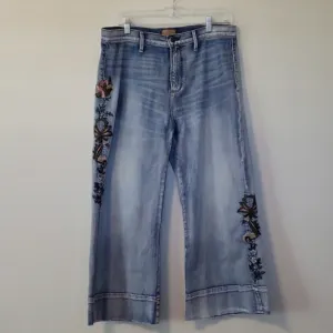 Driftwood Charlee Blossom Jeans Embroidered Crop Wide-leg Denim Size 30
