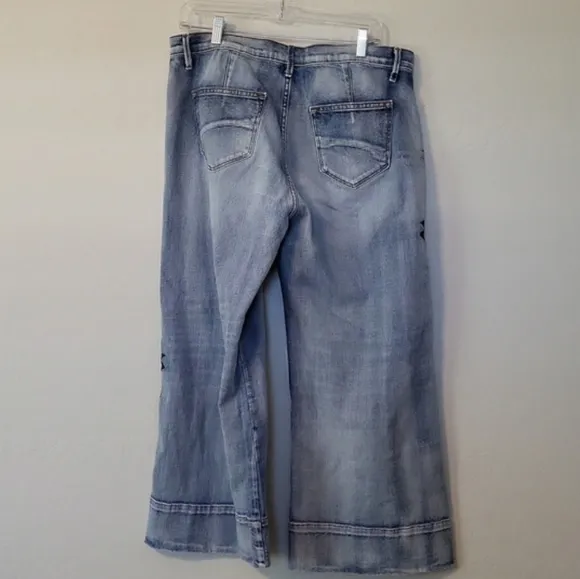 Driftwood Charlee Blossom Jeans Embroidered Crop Wide-leg Denim Size 30