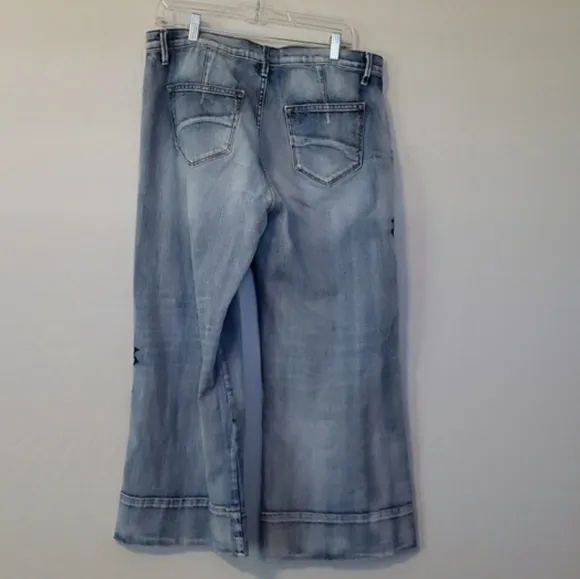 Driftwood Charlee Blossom Jeans Embroidered Crop Wide-leg Denim Size 30