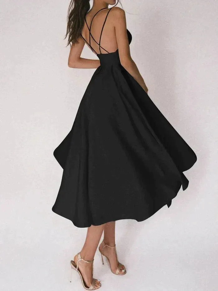 Elegantes Rückenfreies Midikleid