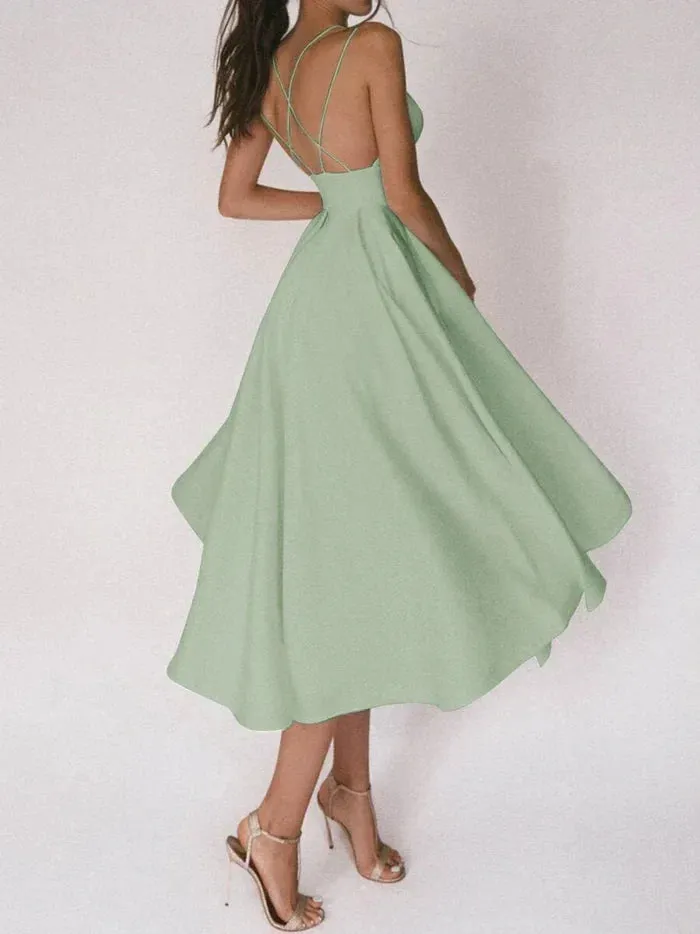 Elegantes Rückenfreies Midikleid