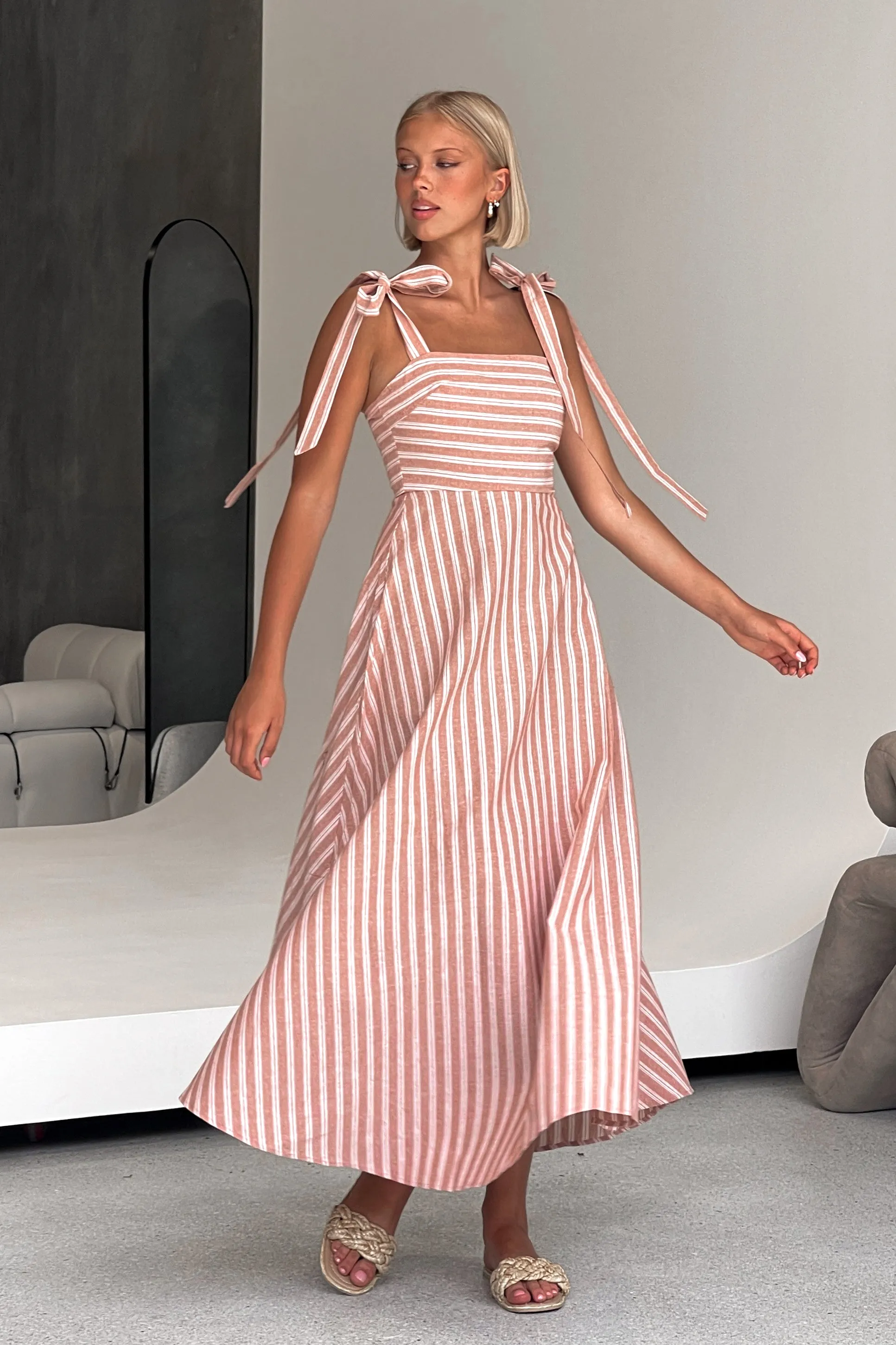 Elodia Dress