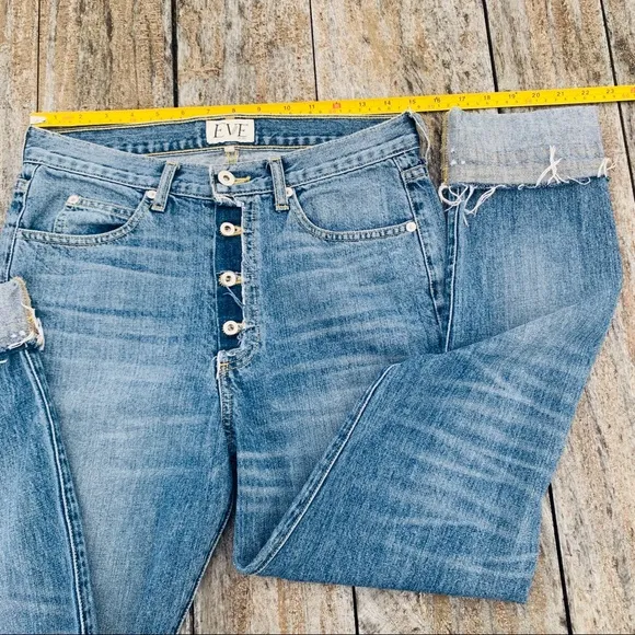 EVE DENIM Silver Bullet Embossed Distressed