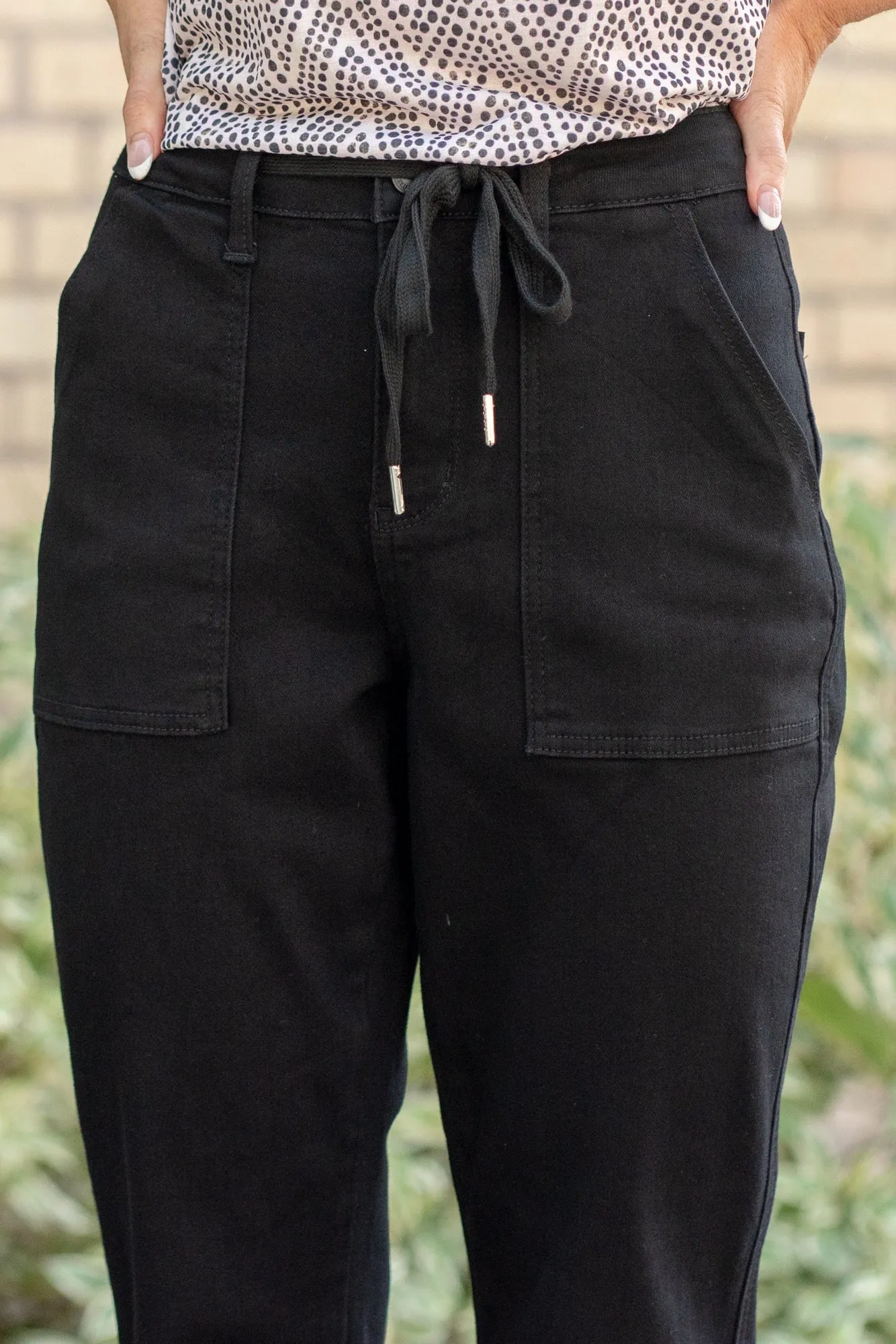Everyday Jogger High Rise Straight Fit
