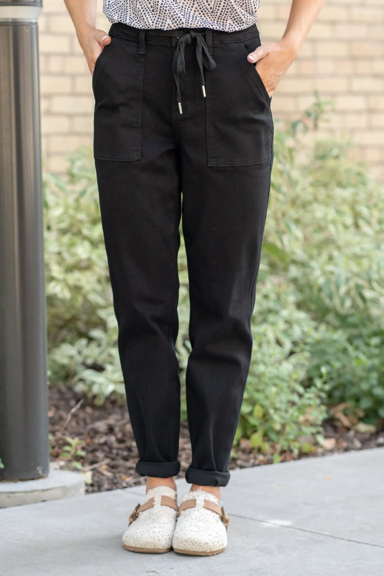 Everyday Jogger High Rise Straight Fit