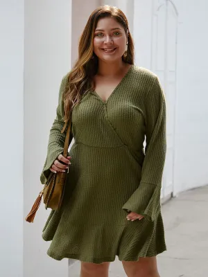 Fashion Large Size Women's Autumn and Winter Long-sleeved V-neck Knit Dress