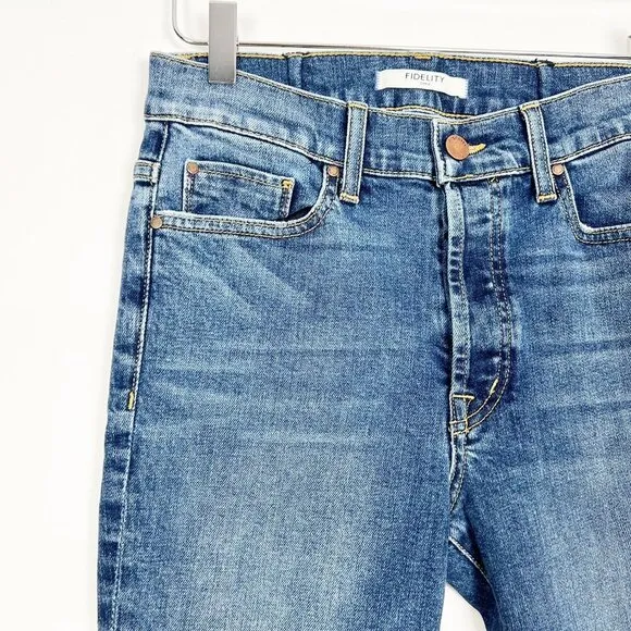 Fidelity Denim Pixie Cut Button-Fly Ankle Jeans in Oasis Wash. Women's Size 27