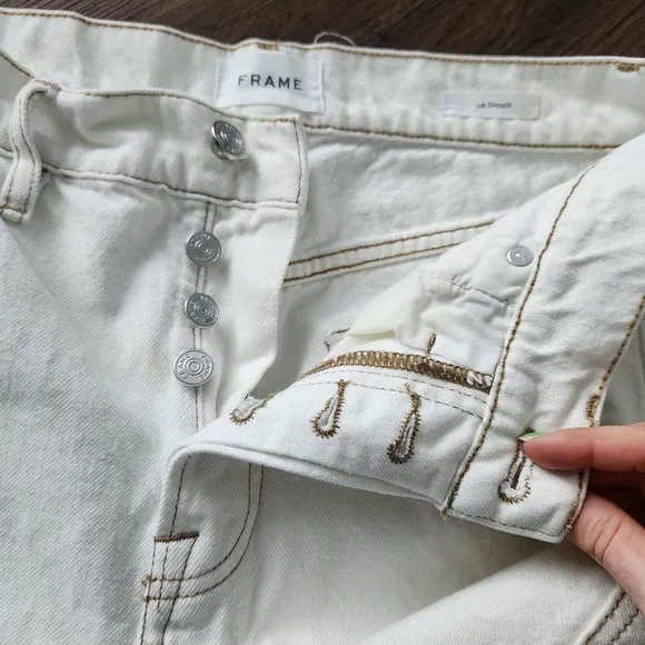 Frame Le Slouch Detailed Trim Straight Leg Jeans 26 Creamy White Denim Grunge