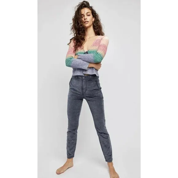 Free People Women's Fine Line Straight Leg Crop Jeans Black Corduroy Size 4 New