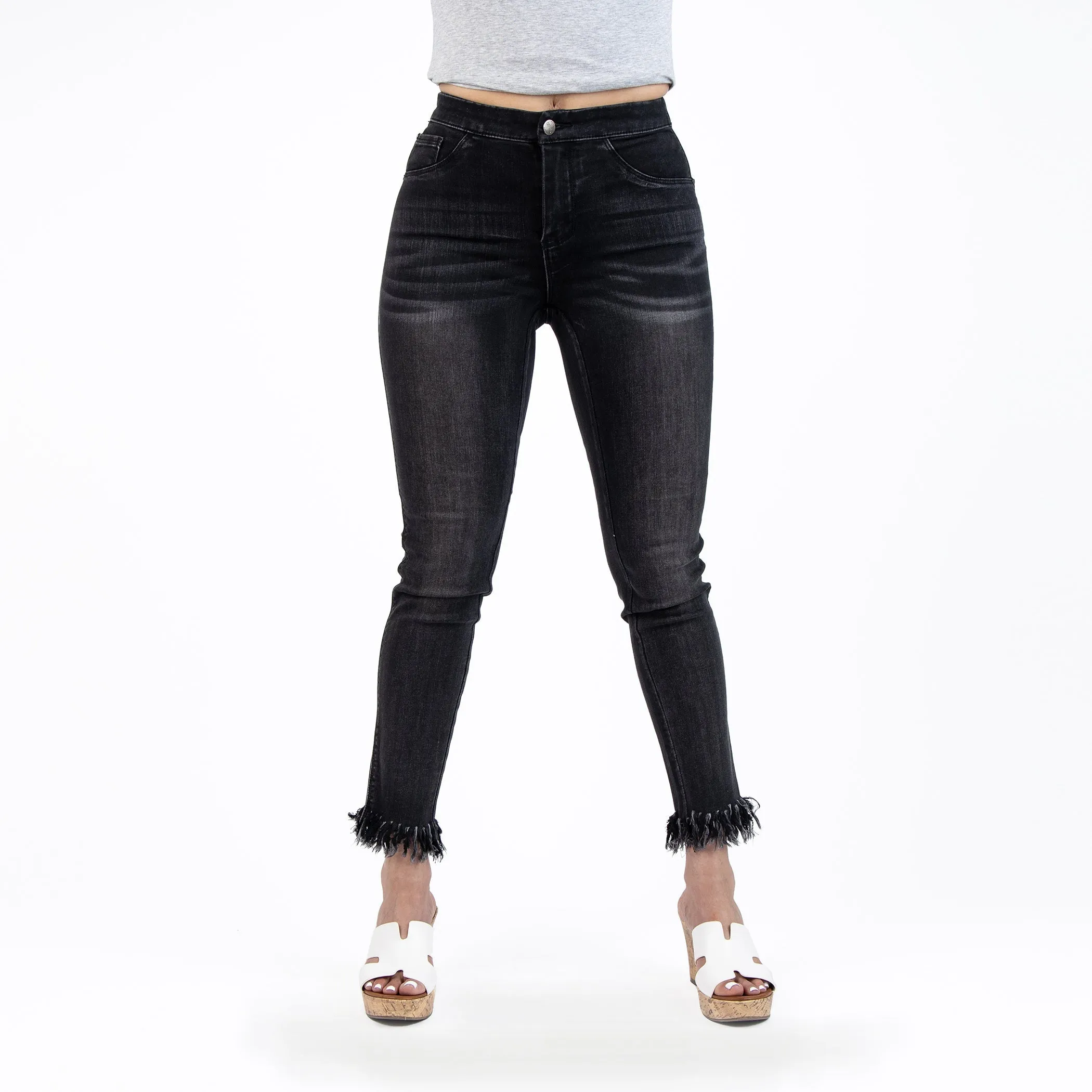 Fringed Hem Capris Jeans