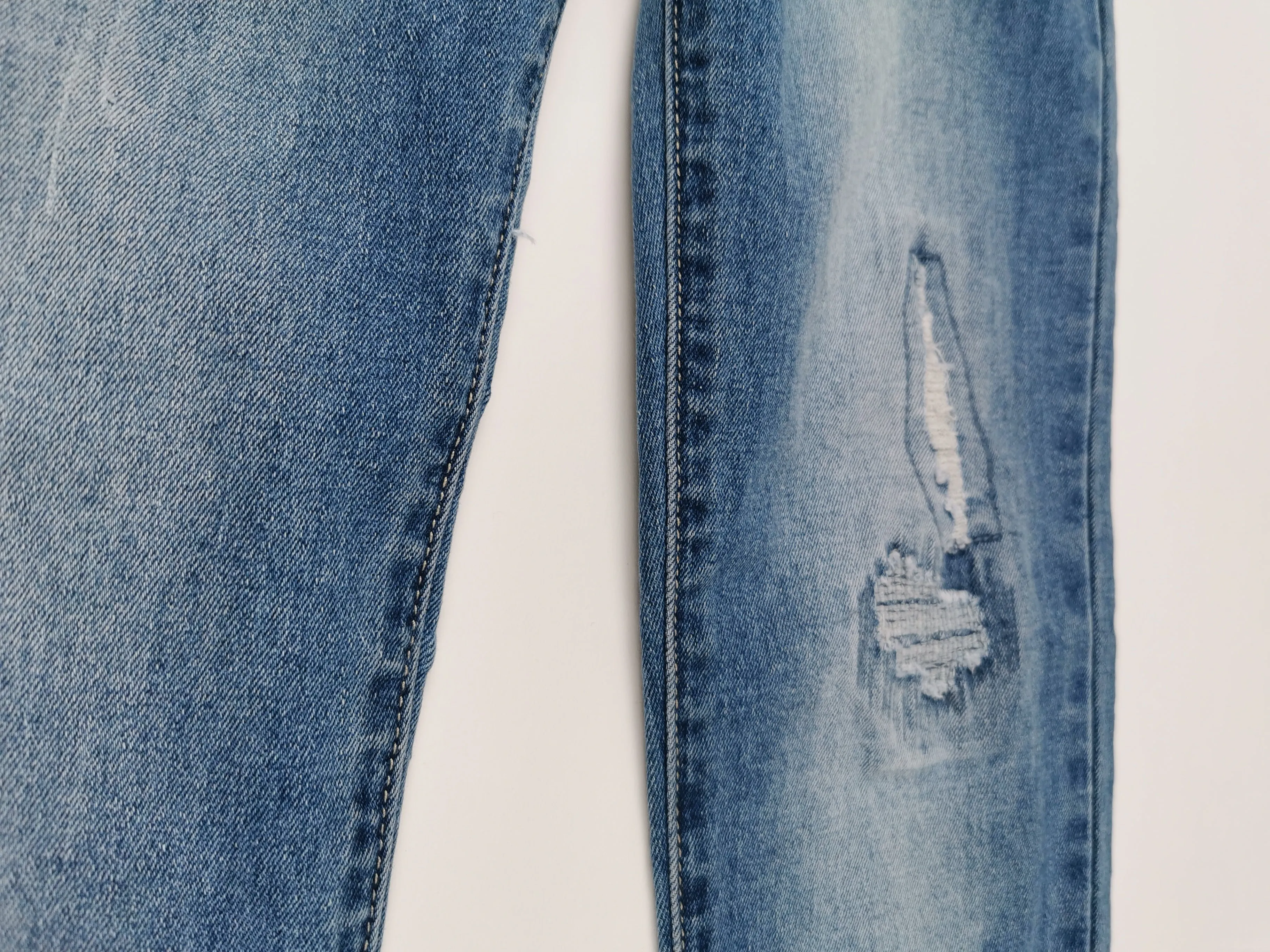GIRL SIZE LARGE (12 YEARS) - DEX Kids, Ripped Skinny Jeans NWT B54