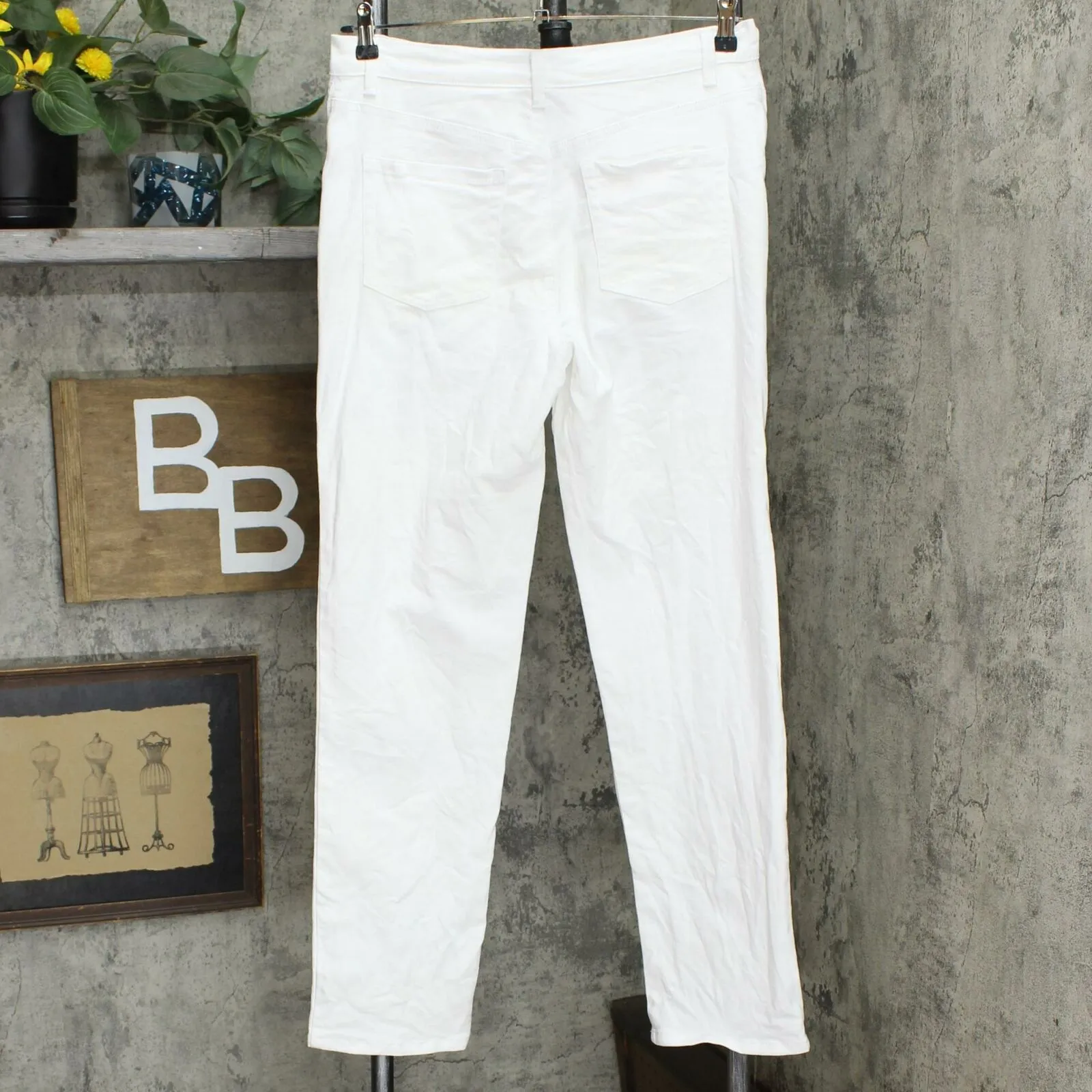 Gloria Vanderbilt Classic Amanda High Rise Tapered Jeans Crystal White 8