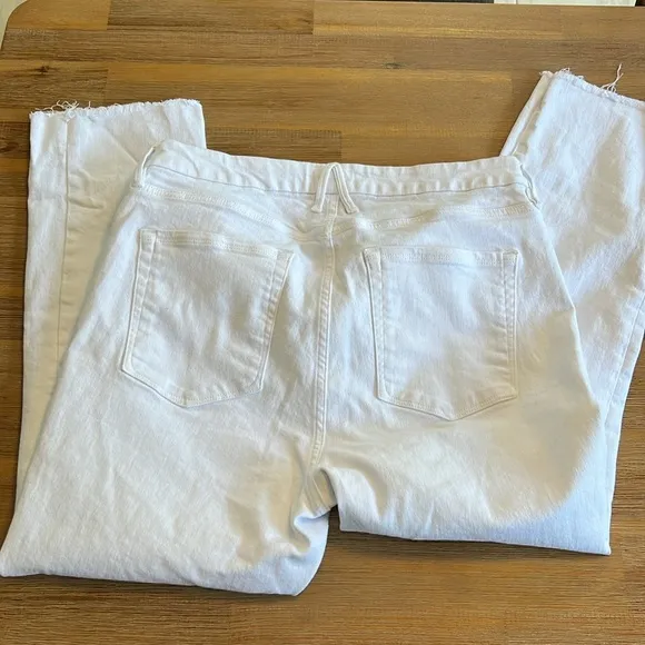Good American Straight Leg Jeans