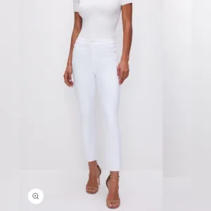Good American Straight Leg Jeans