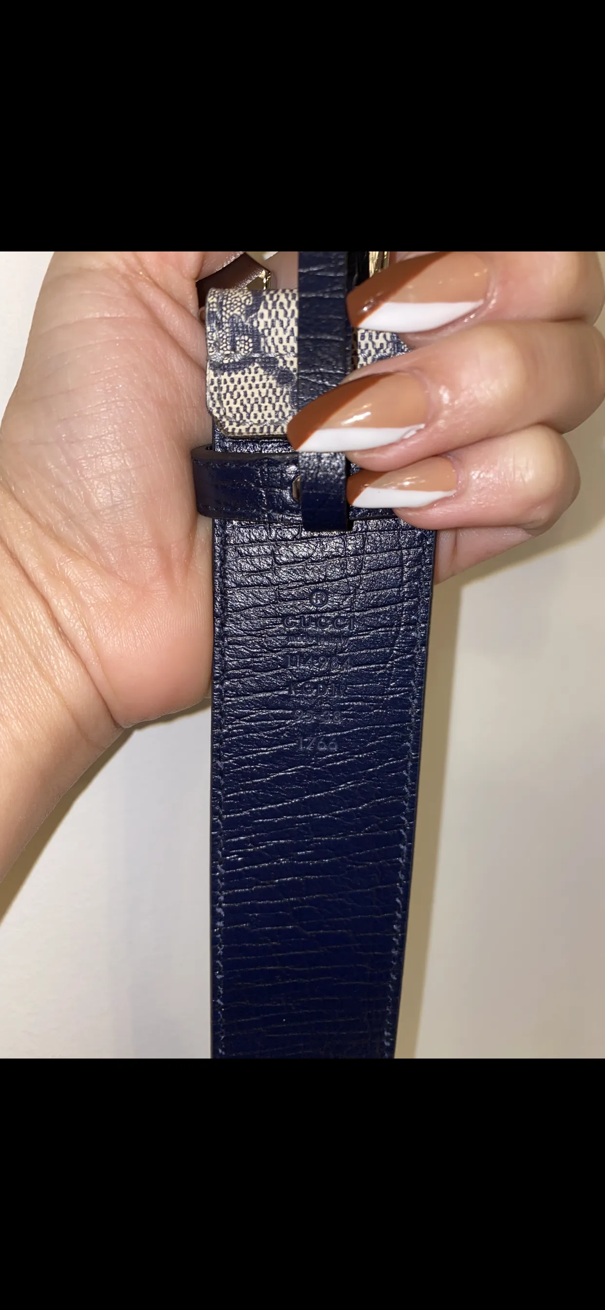 GUCCI GG Supreme Monogram Interlocking G Belt in Navy