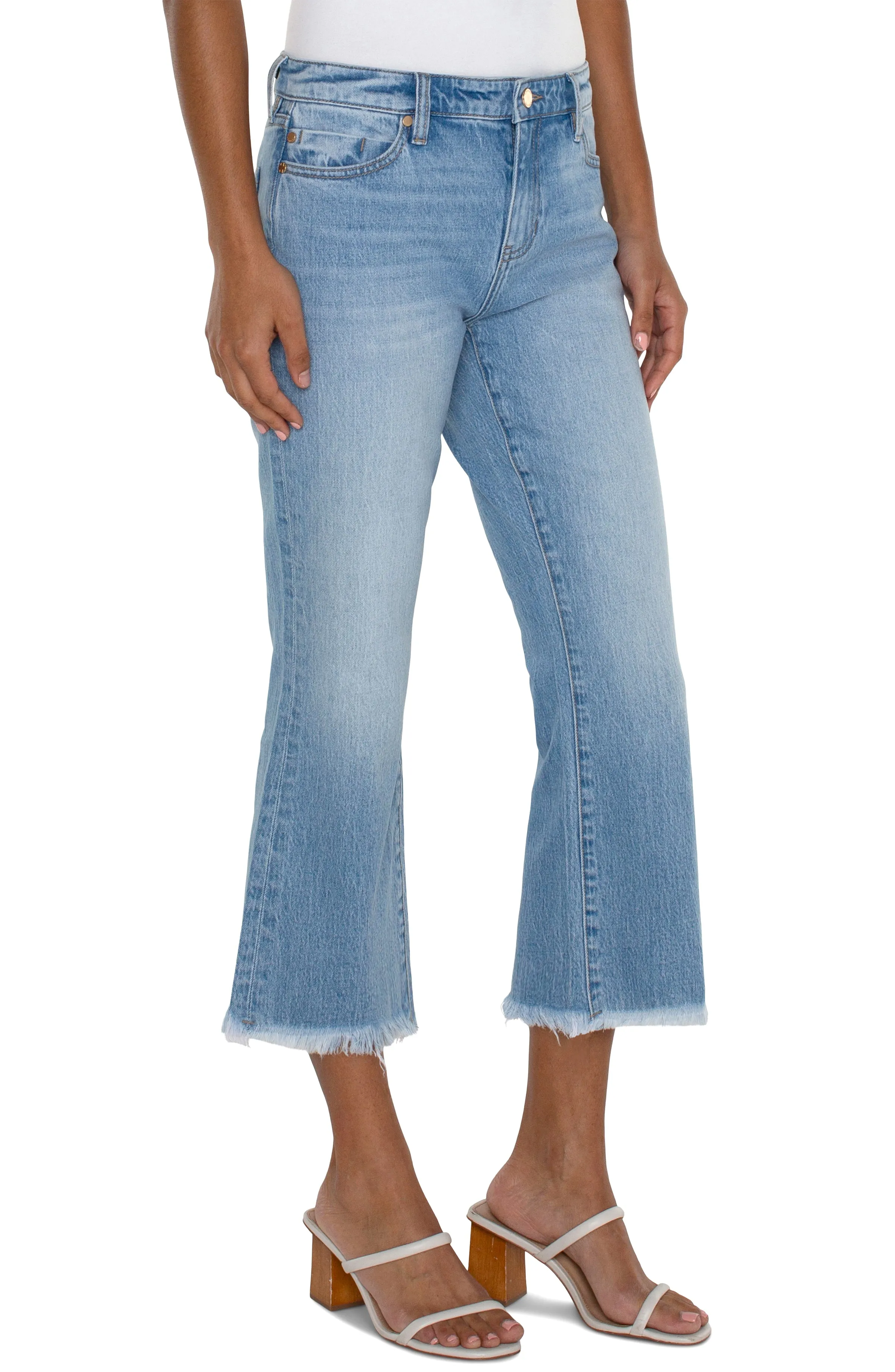 Hannah Crop Flare with Fray Hem 25.5-Inch Inseam