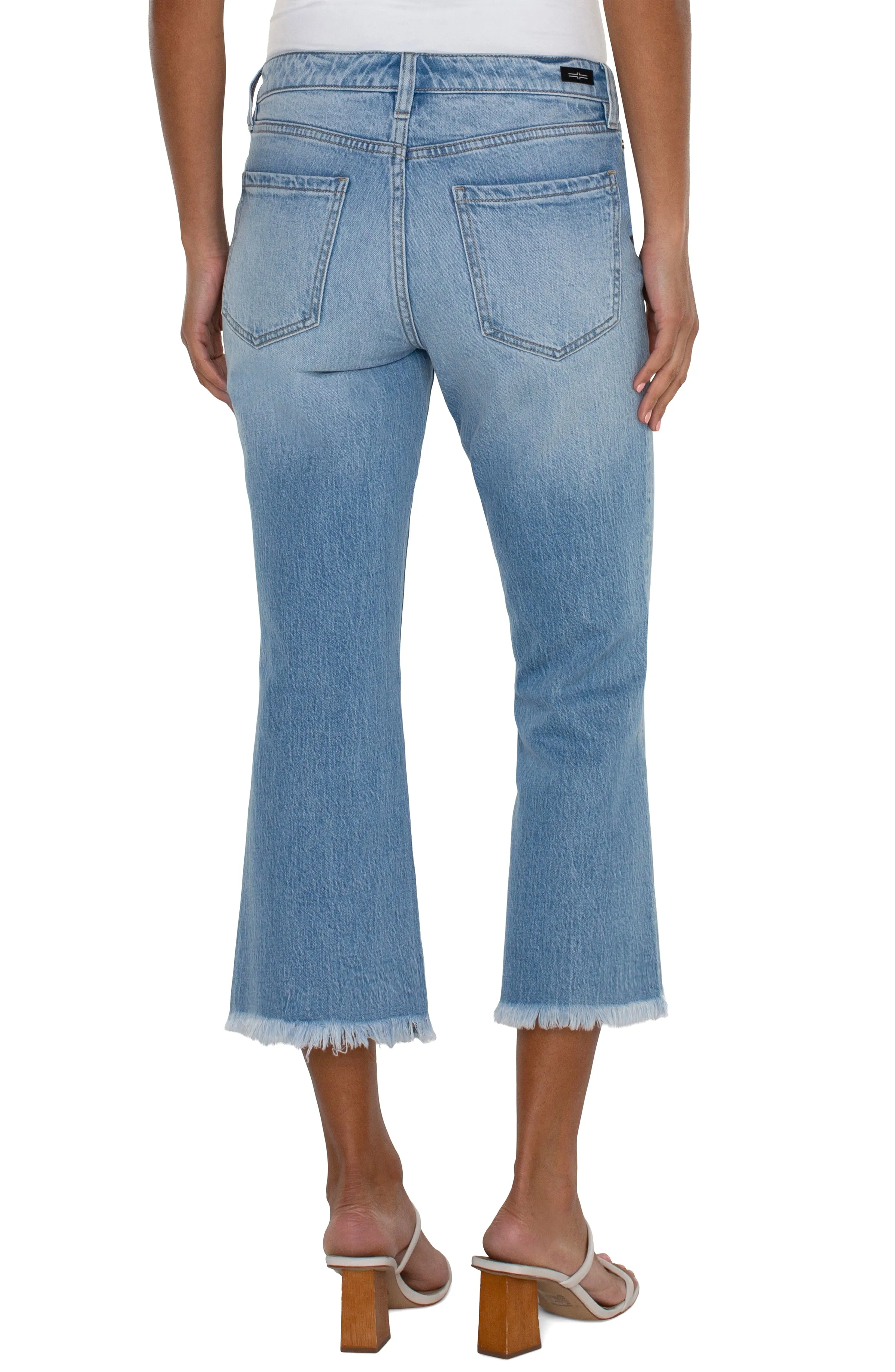 Hannah Crop Flare with Fray Hem 25.5-Inch Inseam