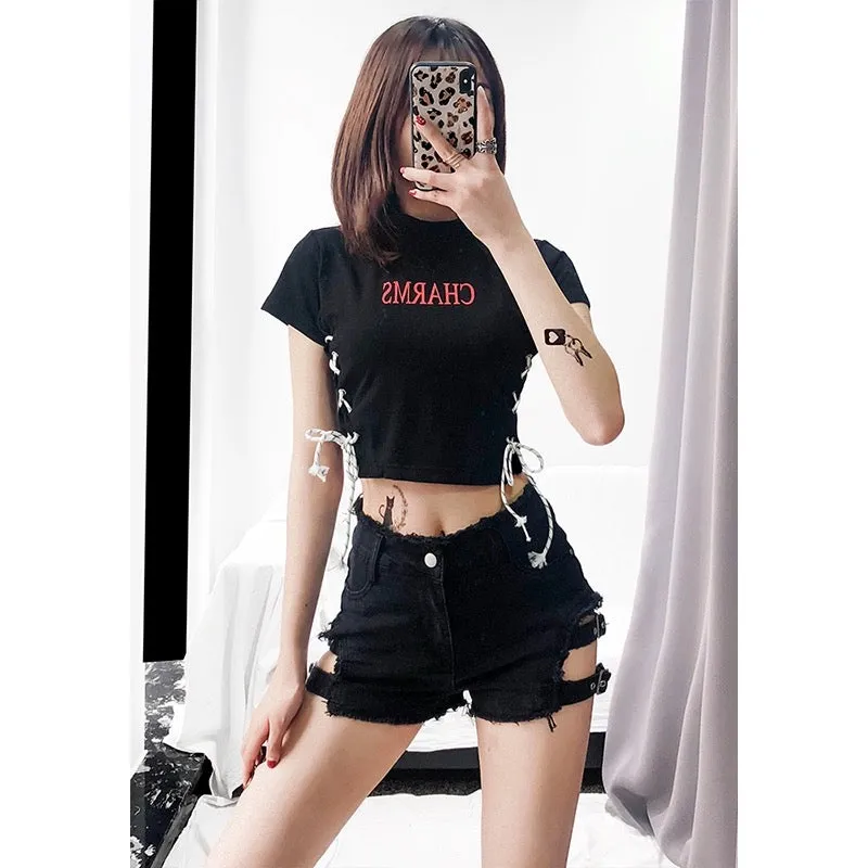 “HOLLOW RIPPED” JEANS SHORTS W031802