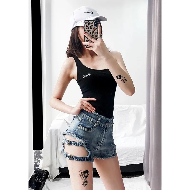 “HOLLOW RIPPED” JEANS SHORTS W031802