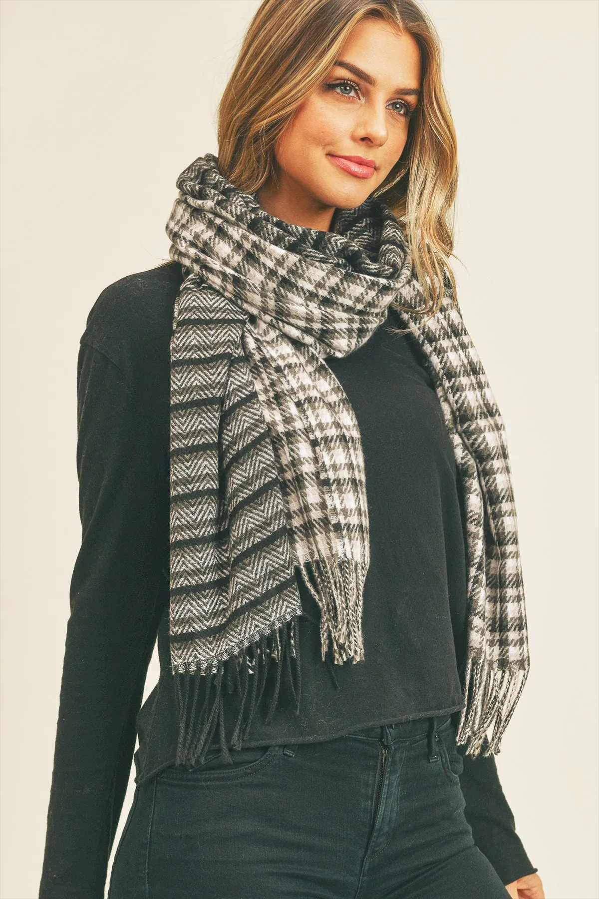 HOUNDSTOOTH CHEVRON TWO PATTERNS SCARF