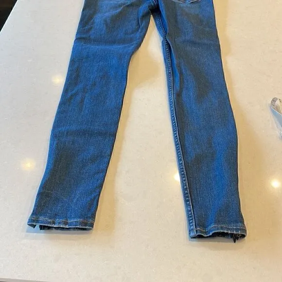 Hudson women’s jeans size 25 centerfold super skinny, zipper on hem, really nice