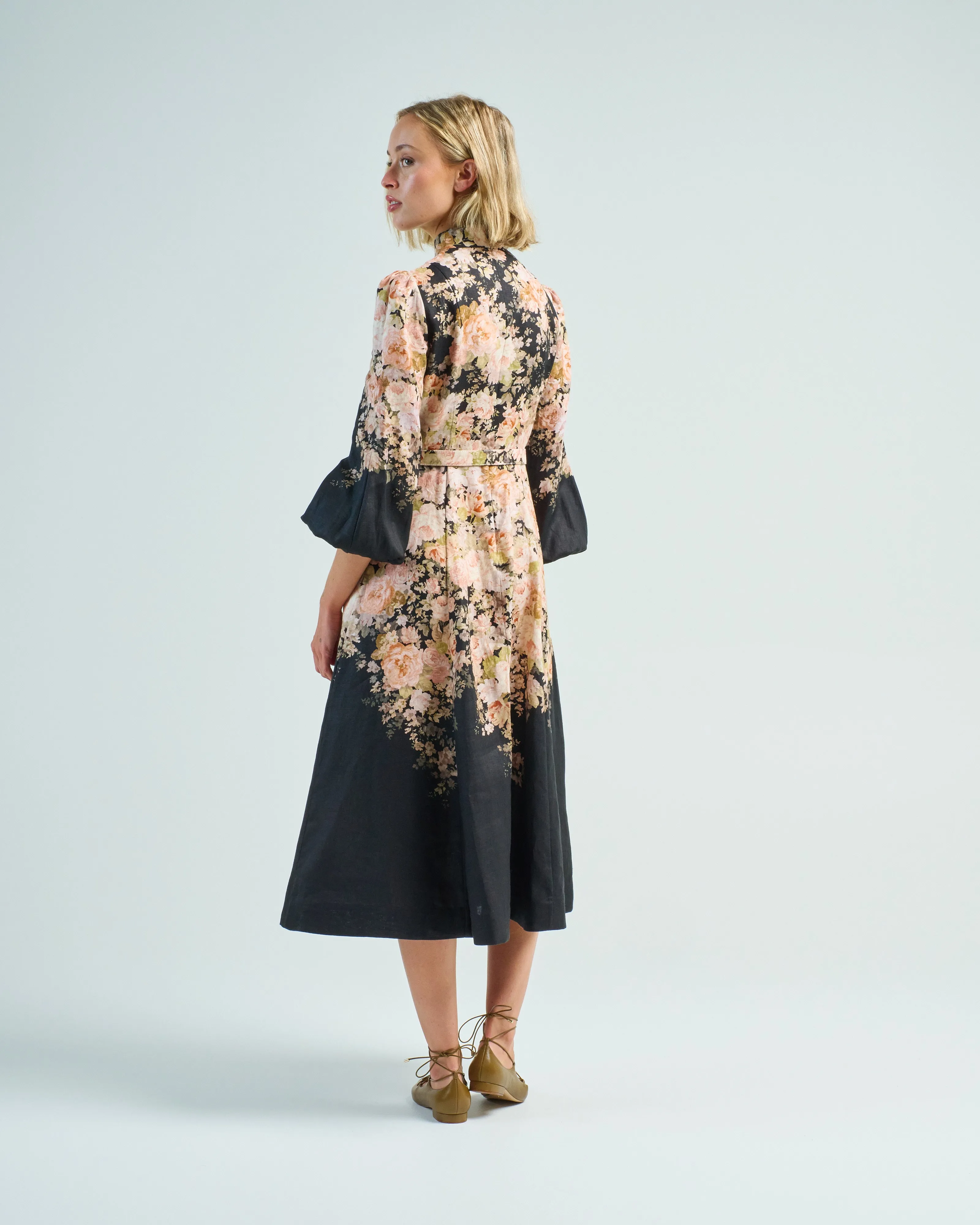 illustration buttoned midi