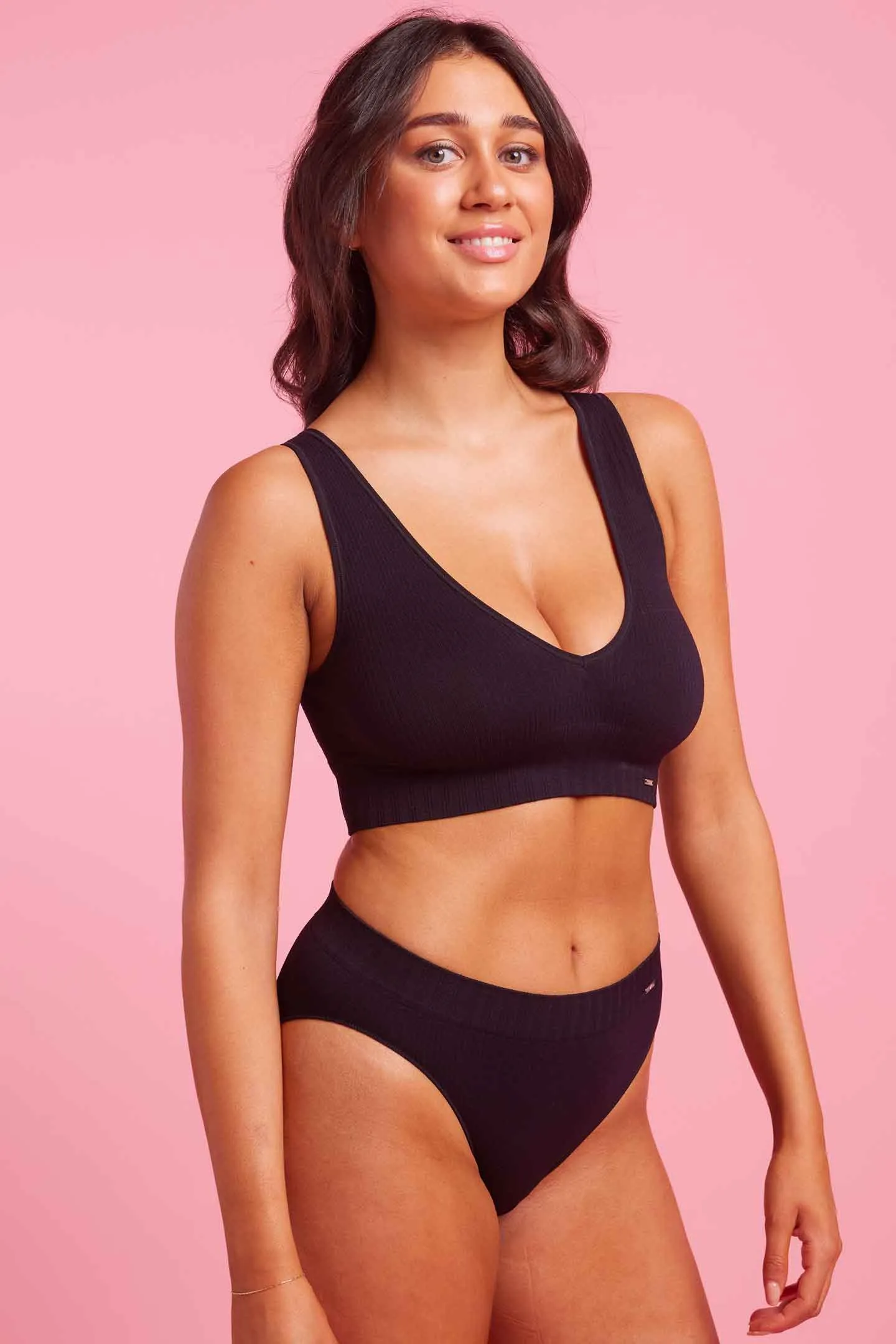Ivy Seamfree High Cut Bikini Brief Black