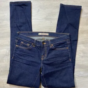 J Brand Petite Pencil Leg Jeans EUC