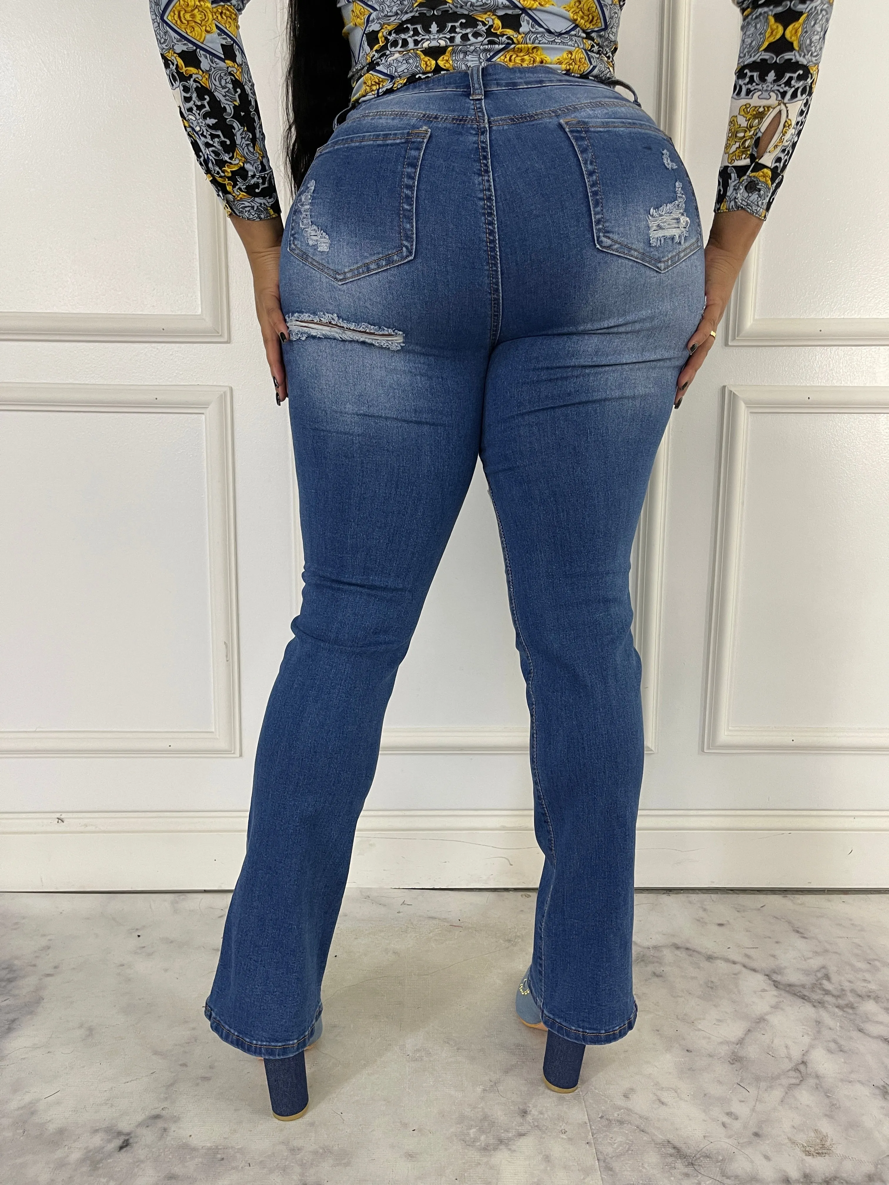 J226P-HW Straight Slit Jeans