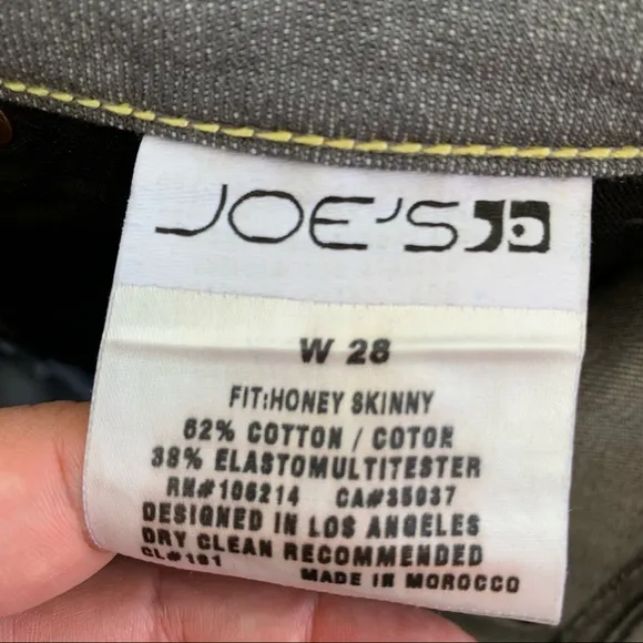 Joe’s Jeans skinny Jean size 28