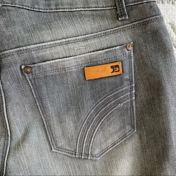 Joe’s Jeans skinny Jean size 28